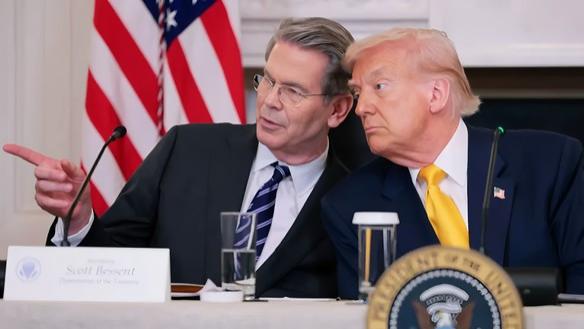 美国怂了还是我们中计了？美方说实话：关税战就是针对中国的