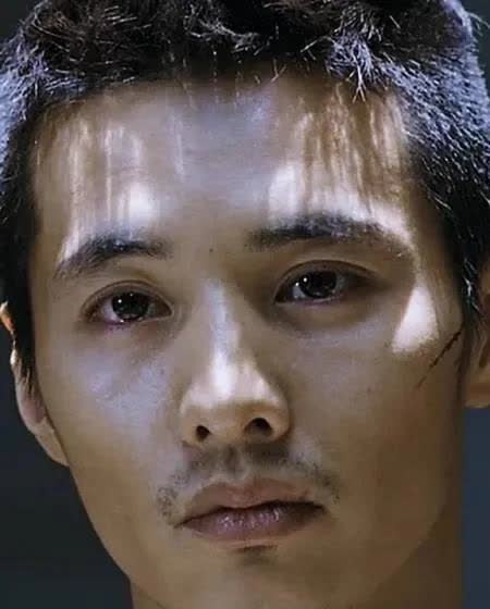 元彬与金秀贤的三个不同点决定两人会走上不同的人生轨迹
      近日，因为分