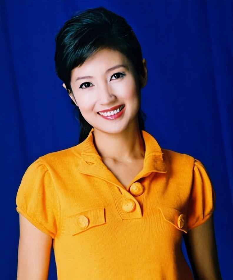 央视的女主持春妮接受二任丈夫表白时，就约定：可以结婚，但是自己不能为他生孩子。丈