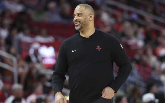 火箭多年合同提前续约乌度卡，这份新合同，让乌度卡成为了NBA年薪最高的主教练之一