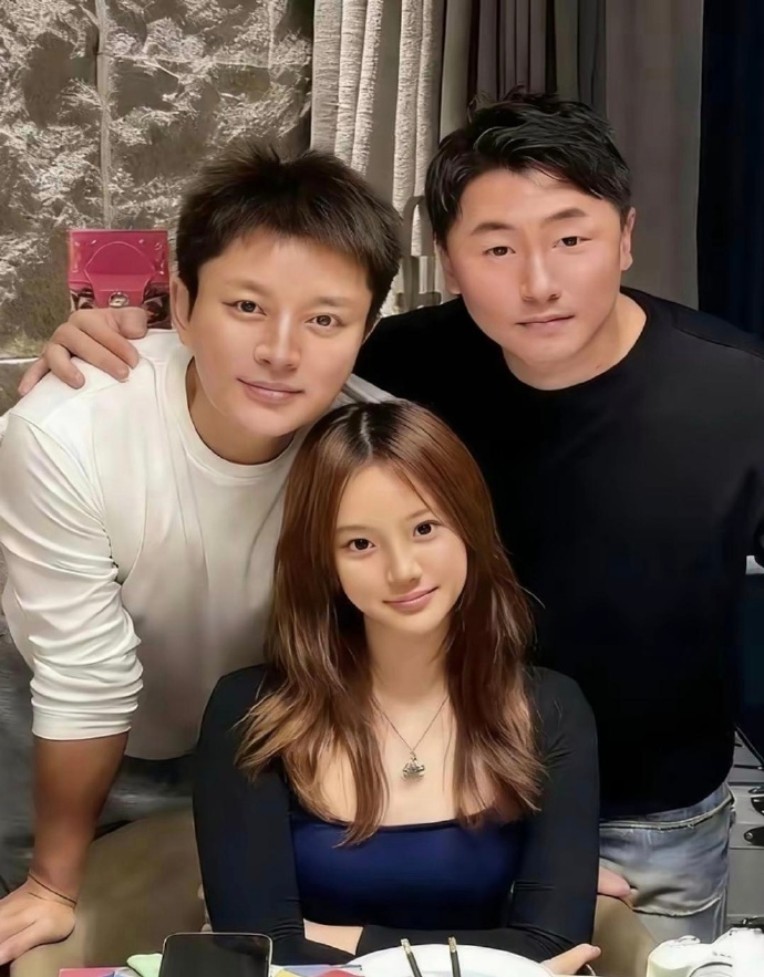 贾乃亮和13岁的女儿！ ​​​