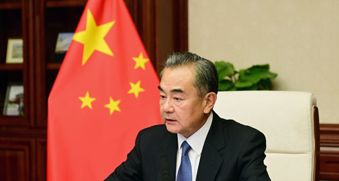 中法外长通话，中方有话说











气炸了！法国总统马克龙在国际会议