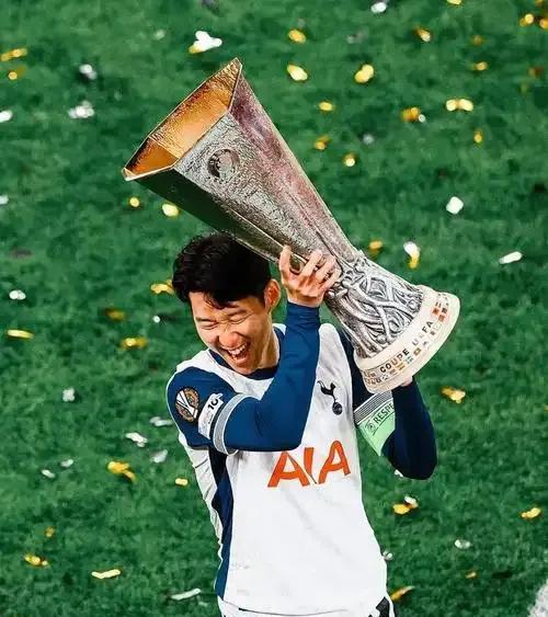 孙兴慜加盟沙特联赛！年薪将达到3000万欧，据《talkSPORT》最新消息称，