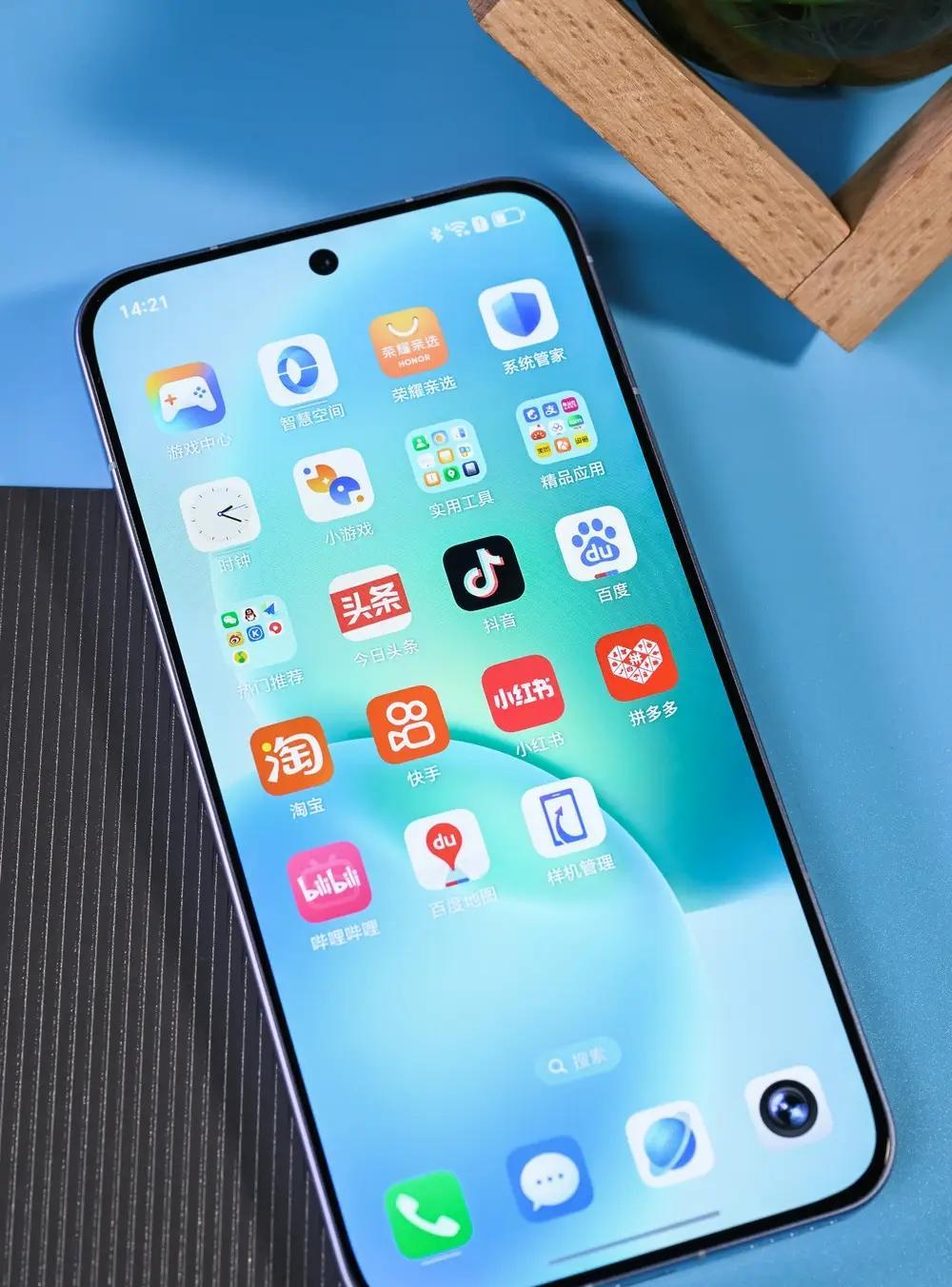 纠结荣耀 400 Pro 和 vivo S30 Pro mini？这篇帮你秒做决