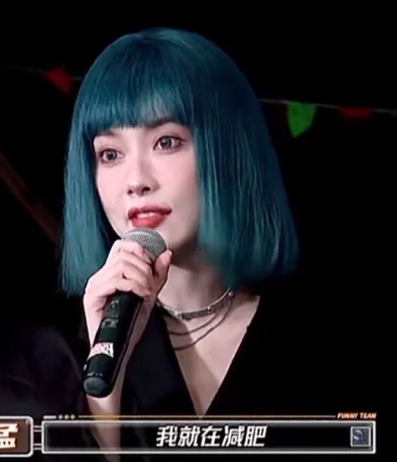 孟子义：“我有一段时间，我就在减肥，然后到了晚上深夜的时候，我就太饿了，我这么饿