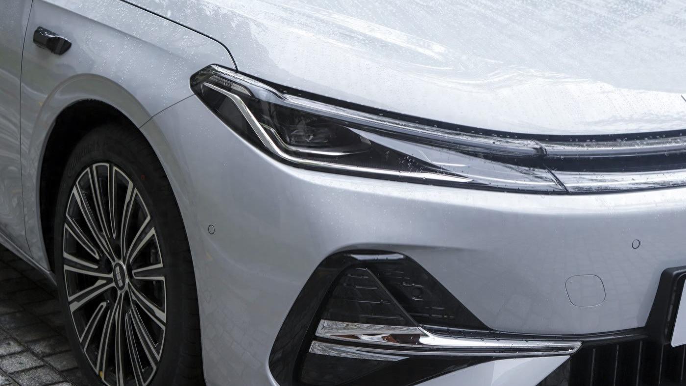 车长近5米，外观惊艳，综合续航超2100km，吉利银河A7即将上市