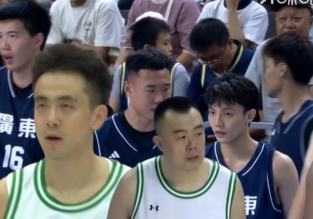 广东队虽然是主场作战，各方面优势也巨大，但他们想要轻松就拿下卫冕冠军辽宁队也并不