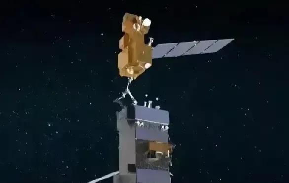 美国又来伴飞和偷窥了，不过这次是在太空进行的。
中国实践一25号卫星，曾经在太空