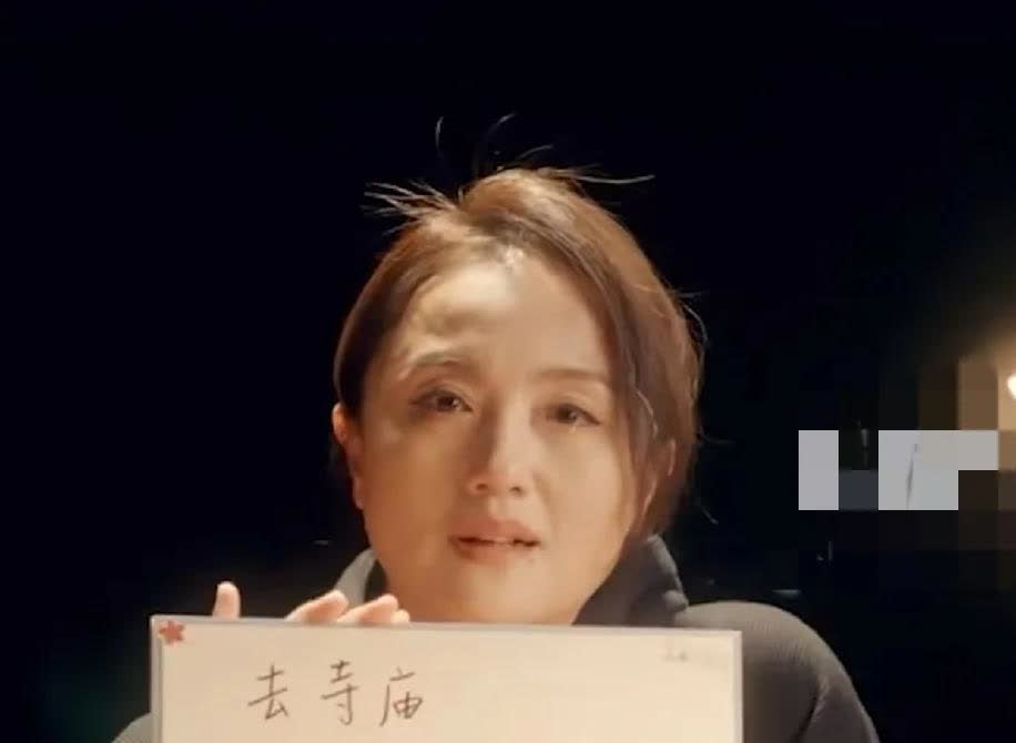 朱媛媛哭着说：“我生命最后一件事就是去寺庙，因为它代表我的一种精神象征，一个希望