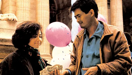    《秋天的童话》这是一部三十年的老电影啦，不过还是很好看。童话故事一般都是虚