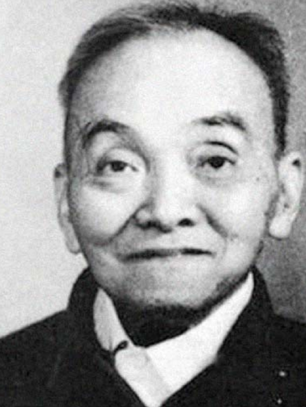 范纪曼1949年3月被捕，狱中他拒不承认自己的身份。毛人凤下令，死刑。范纪曼在临