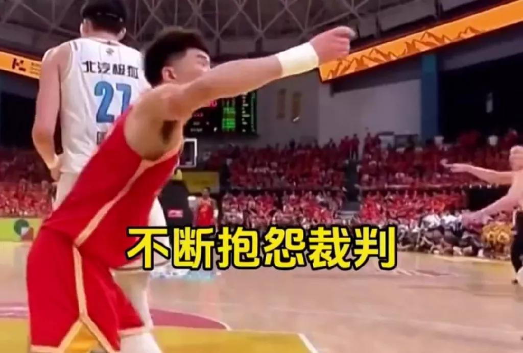 说实话，本以为孙铭徽在广厦与北京的G3，G4两场比赛中打的非常好！一度的让大家认
