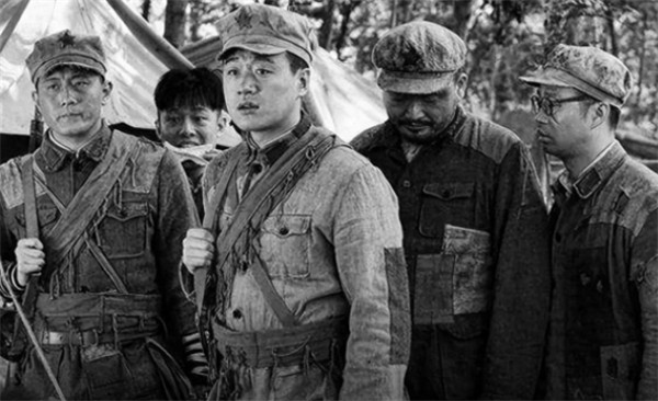 1971年，中央原定抓93人但少抓一人，纪登奎暗示苏静：你被漏掉了
1969年的
