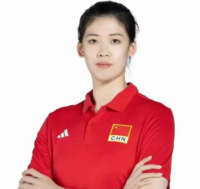 李盈莹出国打球的事，每年都在喊，每年都是雷声大雨点小，而龚翔宇只是去年在接受央视