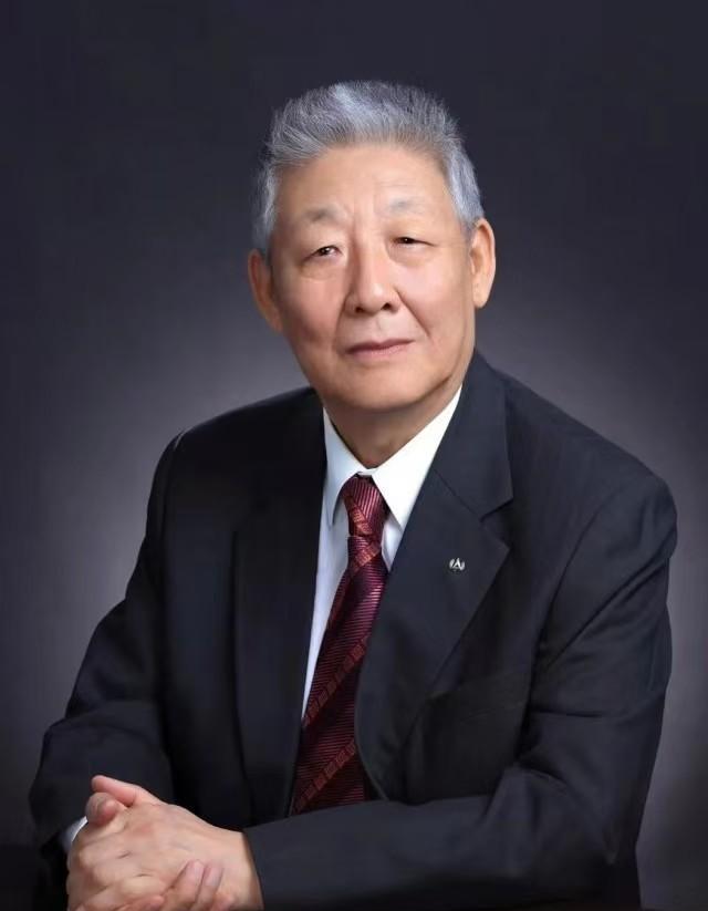 1950年的元宵节，准备回家的孙家栋，发现食堂今天竟然有红烧肉。一时馋嘴的他，便