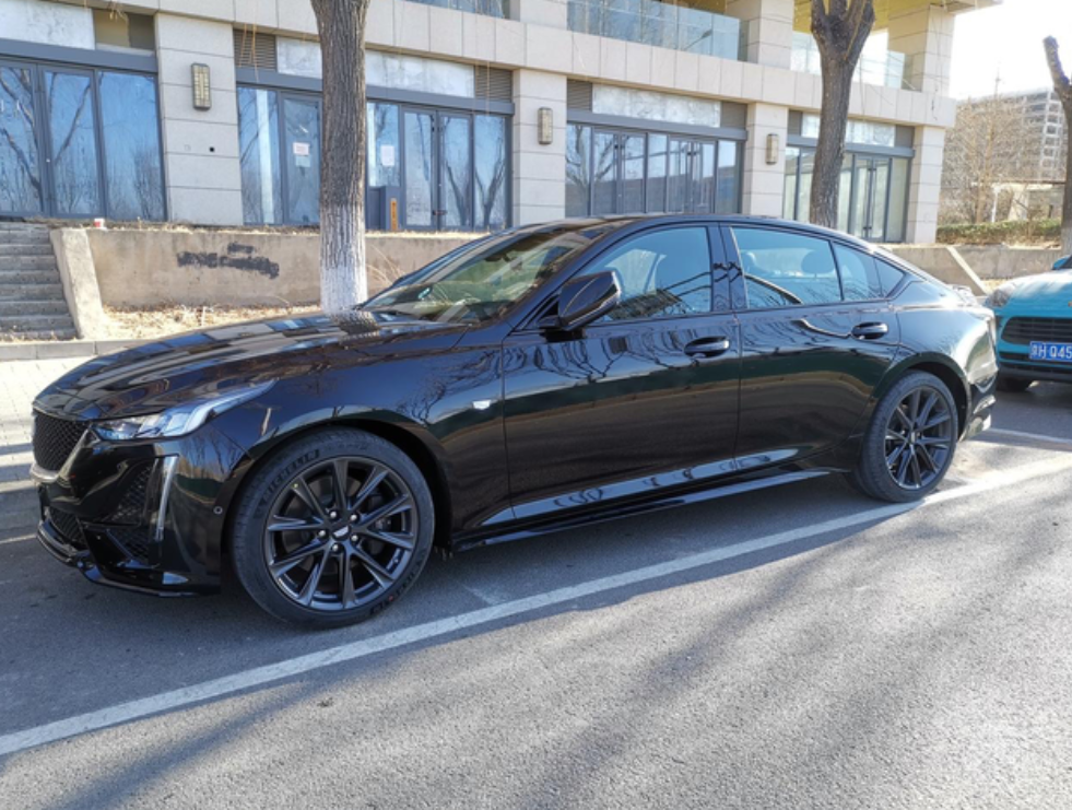 Ct5铂金和45a4怎么选？
纯对比两个车选择，仅就驾驶和使用来说，兄弟们应该选