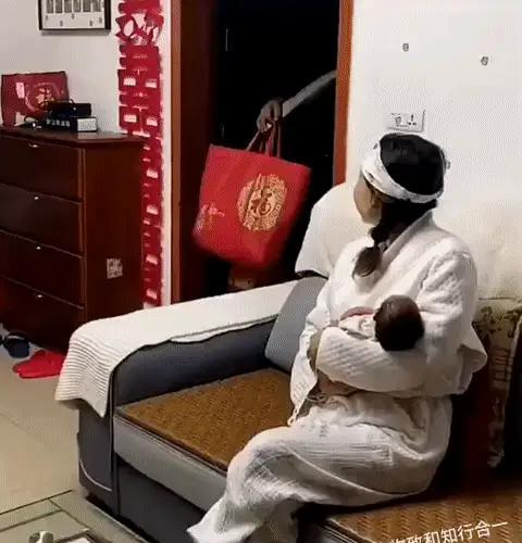 女子产后回家，公婆从老家专门来照顾，带了好多东西，这场面才是结婚的意义！