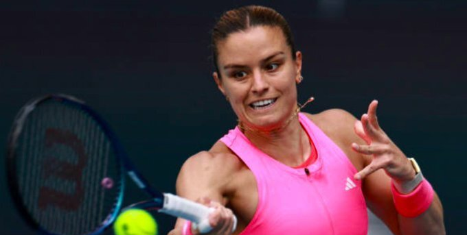 4月2日凌晨，WTA500查尔斯顿站首轮比赛中，前世界第3萨卡里对阵资格赛选手什
