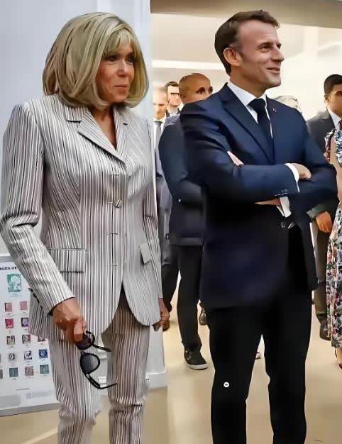 马克龙被妻子“打脸”？哈哈，这事儿可真热闹！昨天，马克龙亲自出来澄清，说他跟妻子