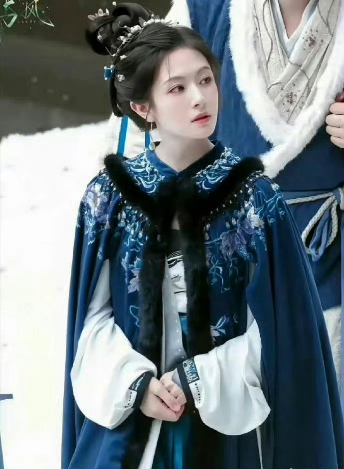 果然普通人和明星有壁，李兰迪瘦了立马变仙女 ​​​