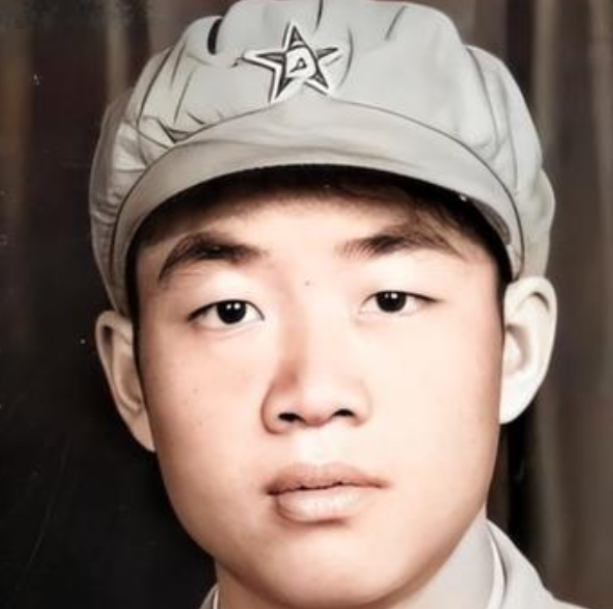 1951年一名15岁志愿军手痒痒，朝美军开了一炮，结果被记了二等功！
 
张典文