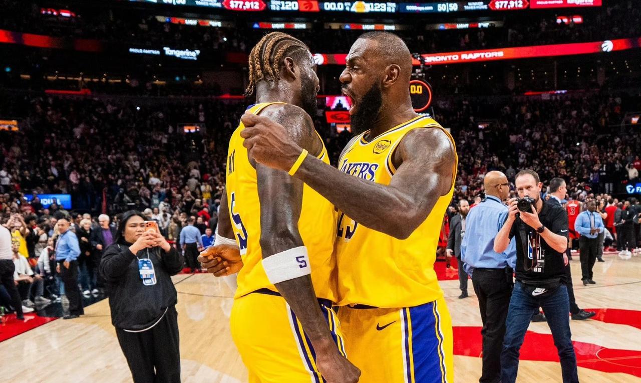 詹姆斯防守在队内不算差，也不会被点名，但是球队没防守的情况下，得需要热火詹的防守