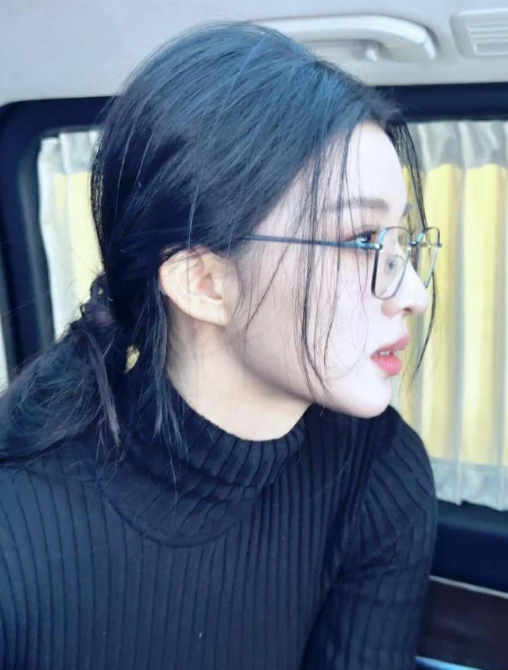 王楚然的车内美照，超可以的，喜欢吗？