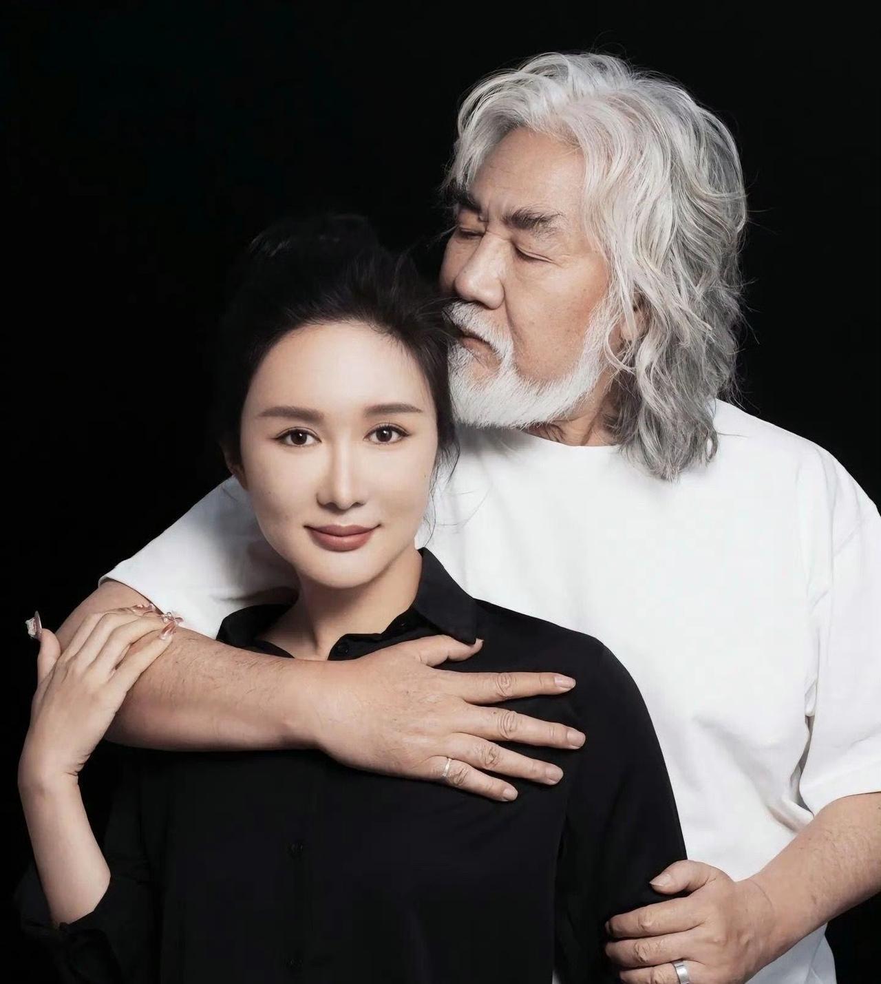 张纪中老婆怼网友：“爱不爱的，其实跟大家也没有什么关系，这是我的人生，我是成年人