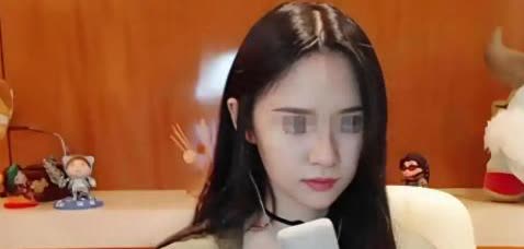 白嫖成功！河北张家口，工程老板为了追求女主播，5个月给她转账200多万，可是钱花