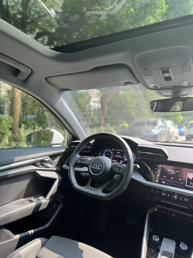 买给十年前的自己
知道为什么喜欢就够了，人也是，车也是。明确自己想要什么，接受缺