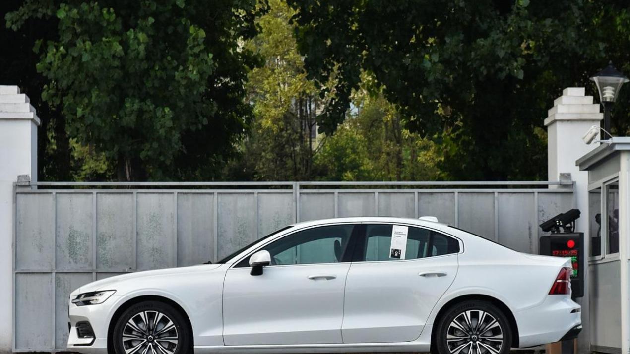 豪华品牌的天塌了？沃尔沃新款车型直接降到21万，这你受得了吗？