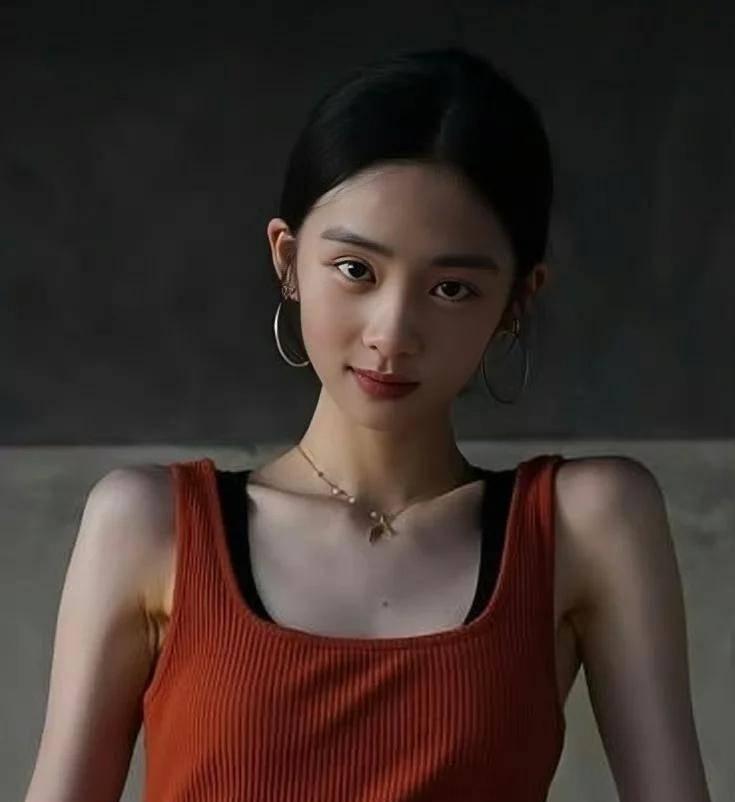 #黄磊女儿黄多多出演《人鱼》#
    是的，原以为她在《人鱼》中是饰演一个很小