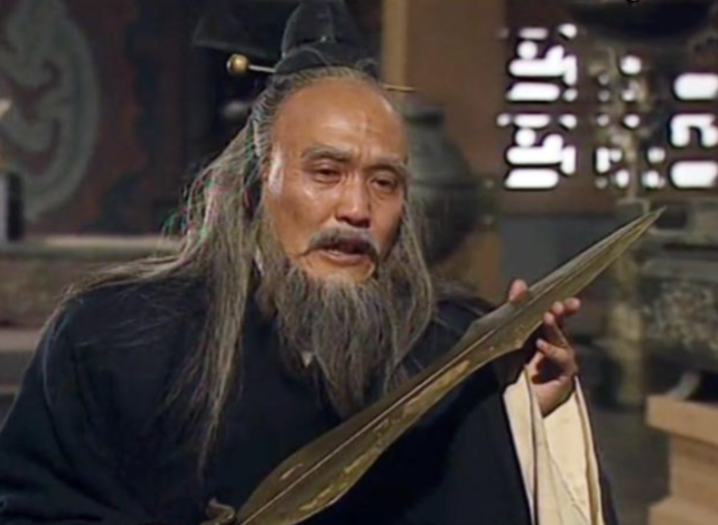 公元前472年，勾践赐死文种，文种临死质问：“我帮你灭了吴国，你这就卸磨杀驴？”