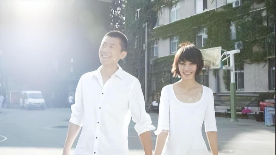 袁泉夏雨21年情路：高圆圆的出现是插曲还是转折？