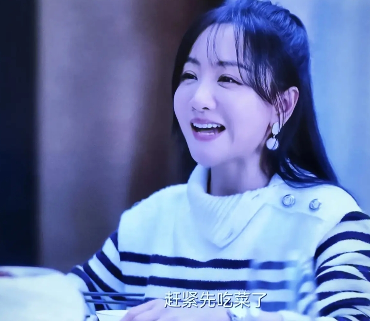 新剧《大河之水》开播，原本以为能拯救剧荒，结果是令人大失所望。

让人看不下去主