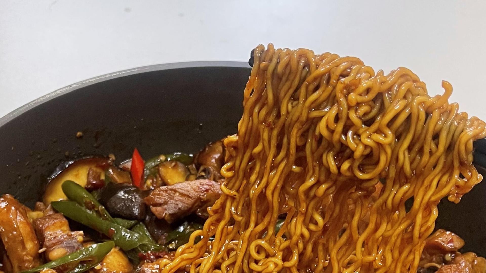 米饭净盘方法驾到！家庭版鸡公煲：一锅端走全家的胃