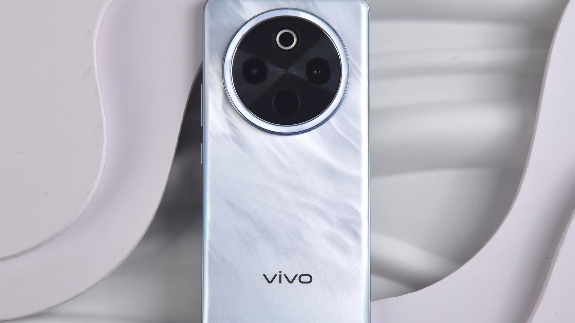 超长续航，流畅如丝，vivo Y300 Pro+，它能颠覆你的手机体验吗