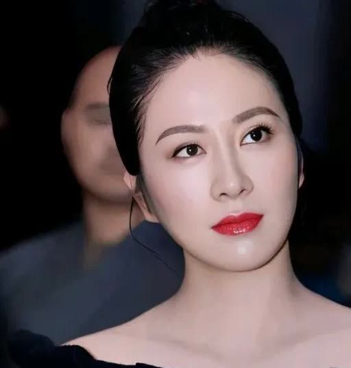 看到李国庆再婚，

叶璇估计也想明白了！

为什么李国庆没有被自己所吸引