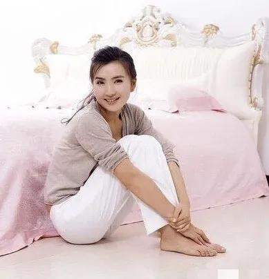 陈好年轻时的照片，身材好好哦，不愧是万人迷。#陈好身材比例#