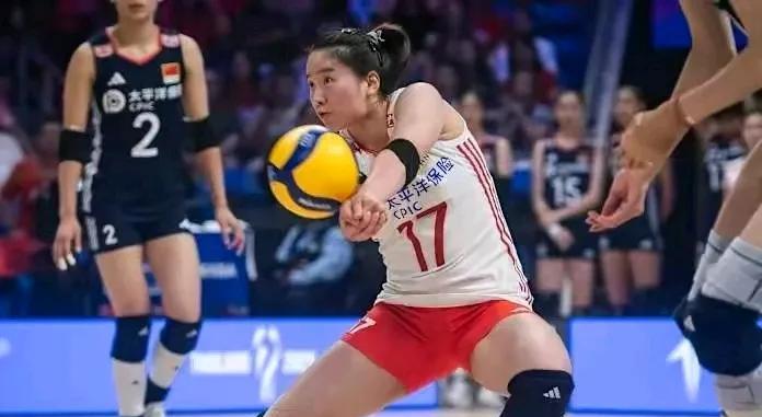 中国女排3-2美国，锁定第5！吴梦洁26分、王奥芊给力！
和上一场打德国队的比赛