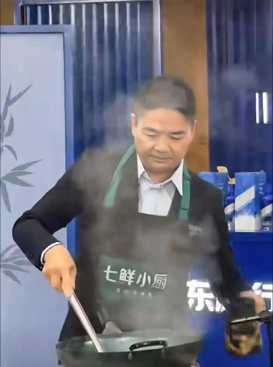 章泽天太幸福了吧，
强哥还会烧菜，一看就是经常做而且很会做的样子！
