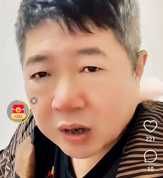 张涛老师爆料，谢大脚走后最上火的两个人。张涛说，大脚走后，谁最上火呢？其一，赵本