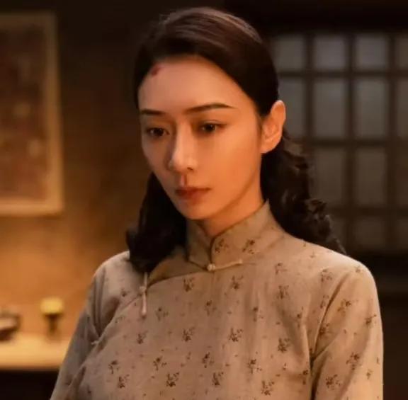 看了这几集绣绣的样子，
我真的是心疼坏绣绣了，
大脚现在真成中 央空调了，知道露