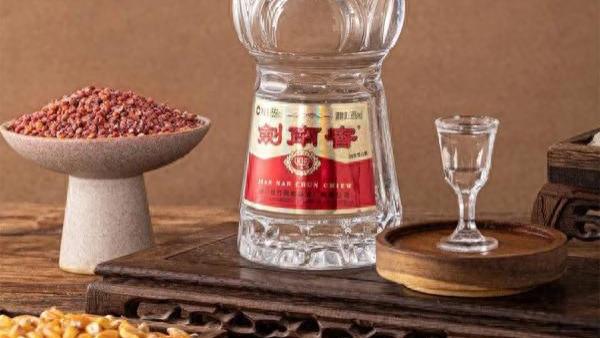 四百元价格白酒中的王者，除了剑南春还有那些？