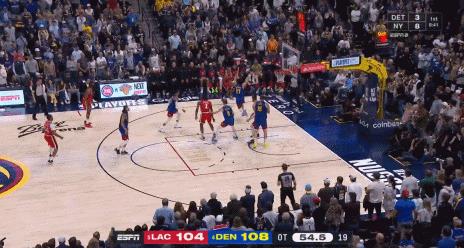 昨日快船主场99-101惜败掘金，系列赛大比分来到2比2平。
24小时后NBA官