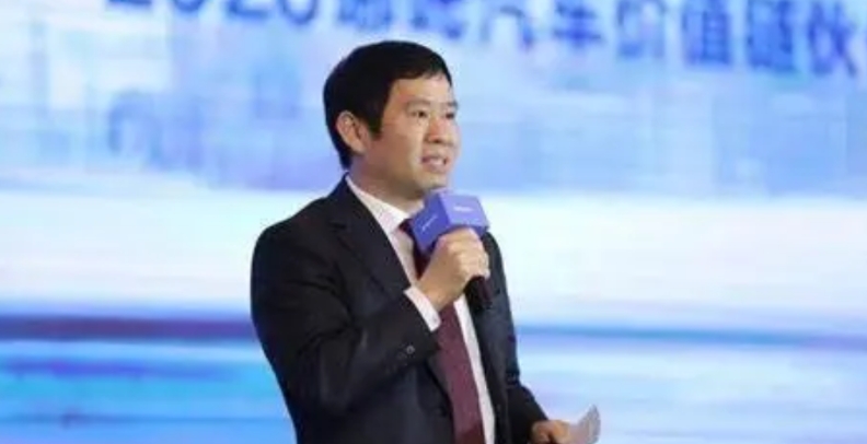 哪吒汽车要宣布破产了，哪吒汽车创始人方运周面对员工态度还不如极越汽车CEO贾一平