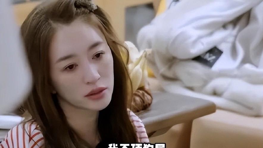 拿没教养当个性的她，终于惹了众怒！难怪连倪萍都说她“没脑子”
