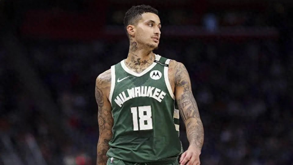 火箭完成一裁一签，海斯重回湖人，掘金一换一交易亏了