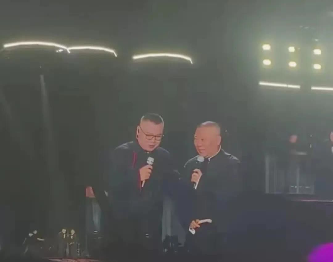 今天，岳云鹏演唱会首场在北京举行
就像他说的那样：“是骡子是马，终于见了分晓”