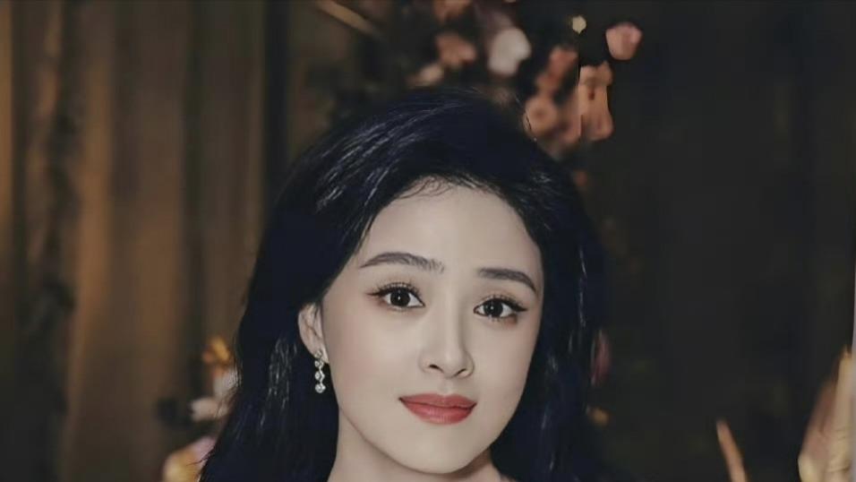 蒋欣瘦了二十斤！网友：这是偷偷开了“瘦身滤镜”吗？